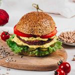 Burger-vegetal-Happy-Cow-din-sfecla-rosie-si-andive-115g
